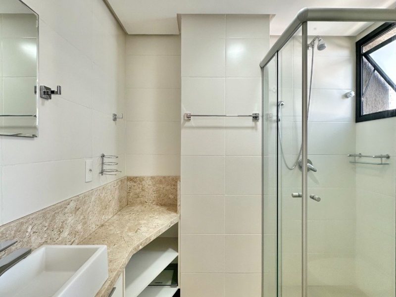 Apartamento à venda com 93m², 2 quartos, 2 suítes, 2 vagas no bairro Centro em Novo Hamburgo
