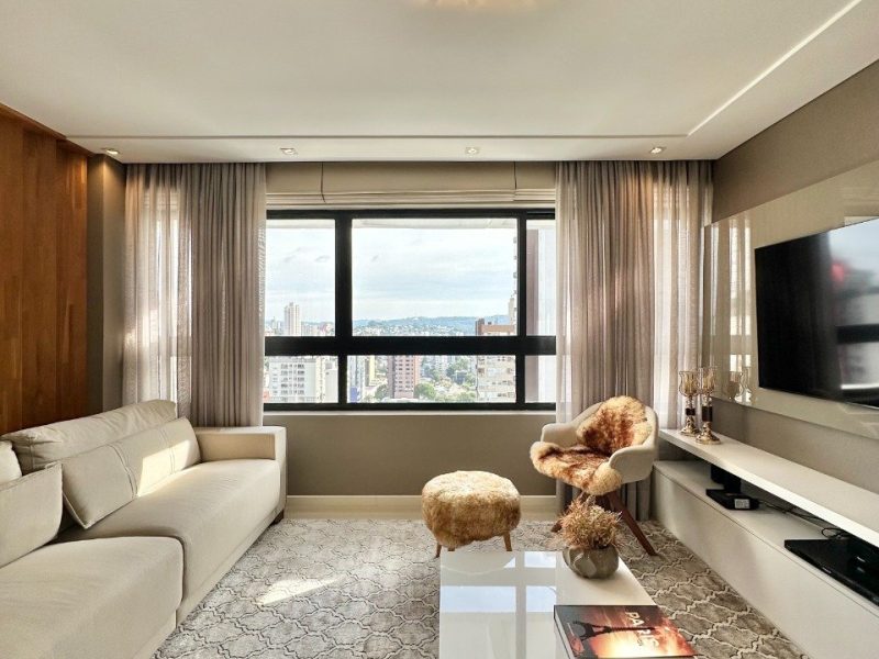 Apartamento à venda com 93m², 2 quartos, 2 suítes, 2 vagas no bairro Centro em Novo Hamburgo