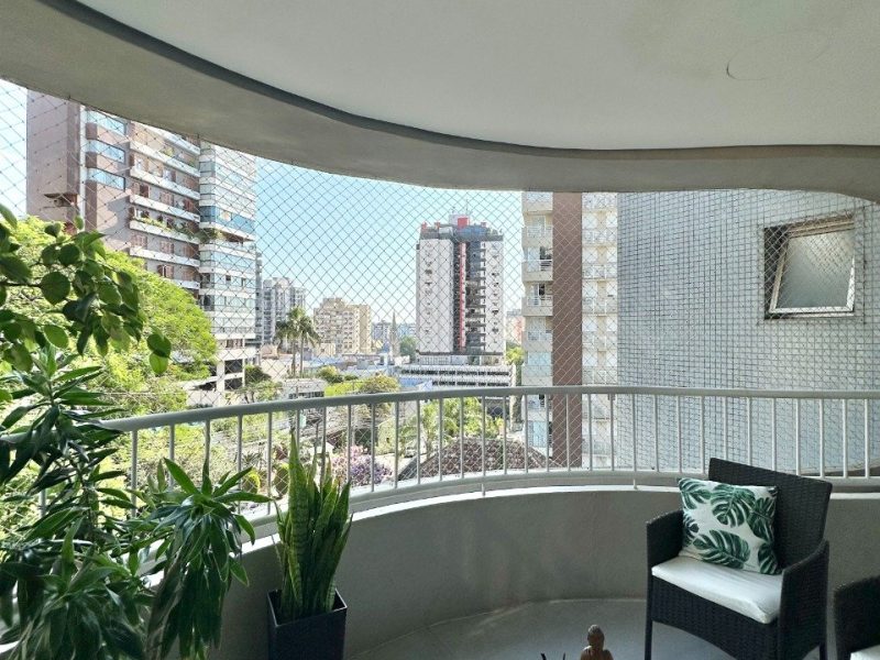 Apartamento à venda com 151m², 3 quartos, 1 suíte, 2 vagas no bairro Centro em Novo Hamburgo