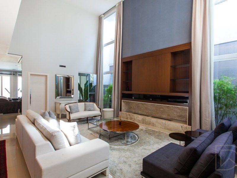 Casa em Condomínio à venda com 353m², 3 quartos, 3 suítes, 2 vagas no bairro Canudos em Novo Hamburgo