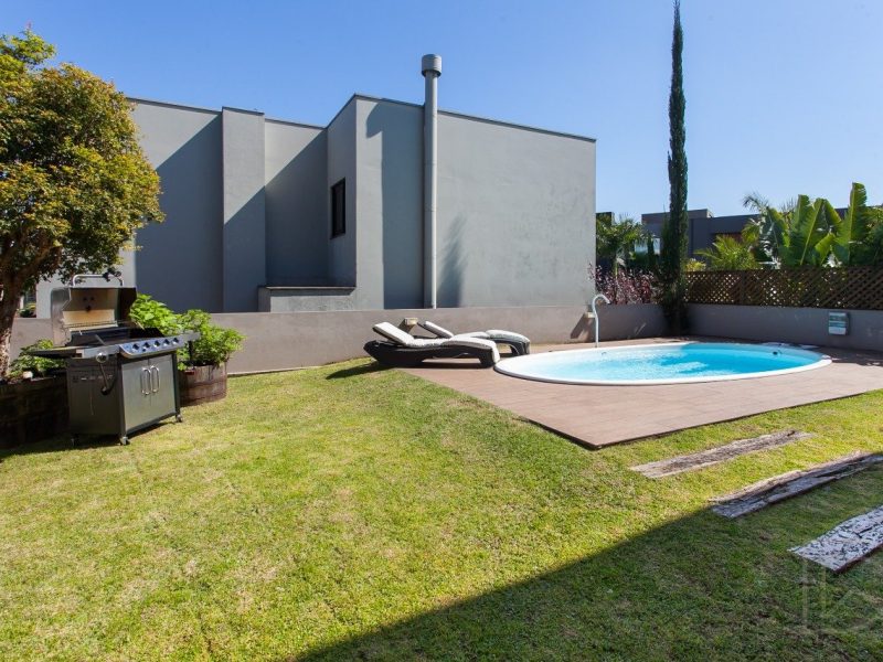 Casa em Condomínio à venda com 353m², 3 quartos, 3 suítes, 2 vagas no bairro Canudos em Novo Hamburgo