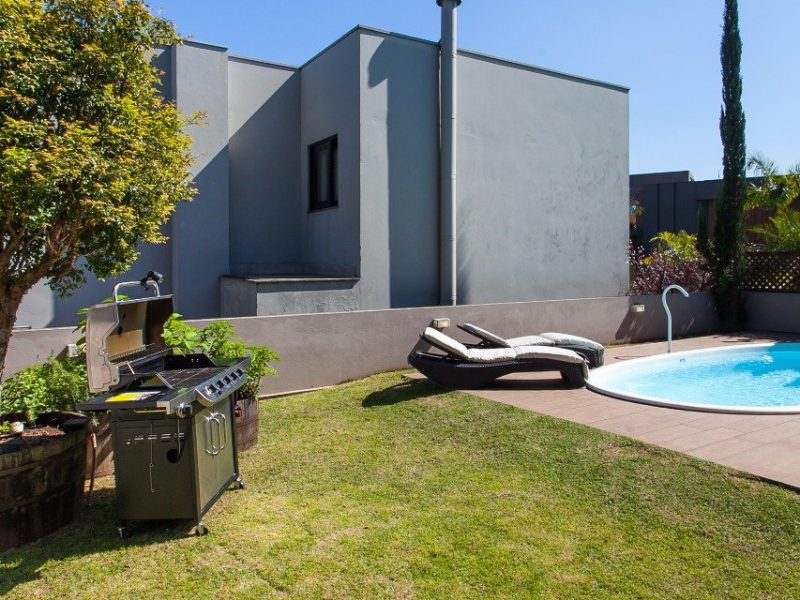 Casa em Condomínio à venda com 353m², 3 quartos, 3 suítes, 2 vagas no bairro Canudos em Novo Hamburgo