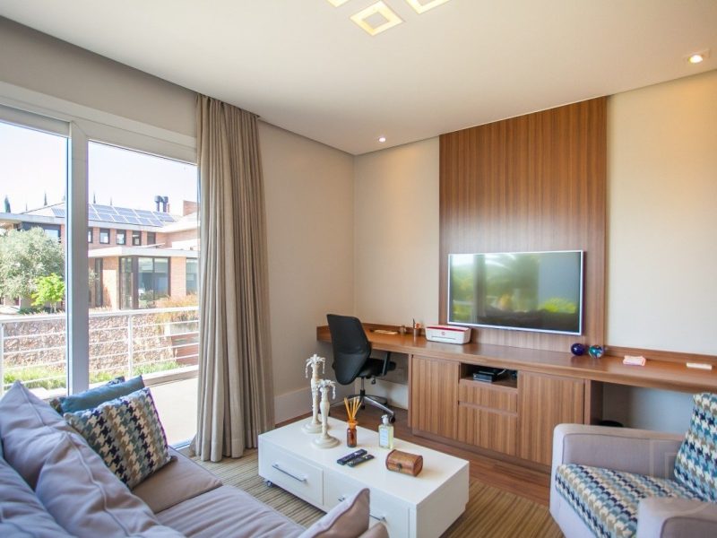 Casa em Condomínio à venda com 353m², 3 quartos, 3 suítes, 2 vagas no bairro Canudos em Novo Hamburgo