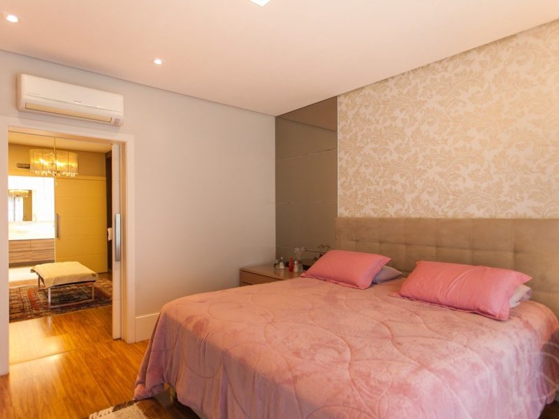 Casa em Condomínio à venda com 353m², 3 quartos, 3 suítes, 2 vagas no bairro Canudos em Novo Hamburgo