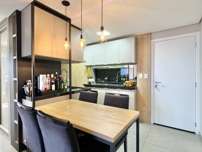 Apartamento à venda com 71m², 2 quartos, 1 suíte, 2 vagas no bairro Centro em Novo Hamburgo