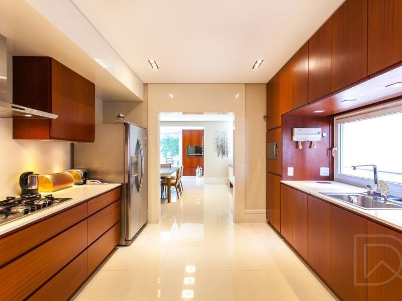 Casa em Condomínio à venda com 370m², 3 quartos, 3 suítes, 4 vagas no bairro Canudos em Novo Hamburgo