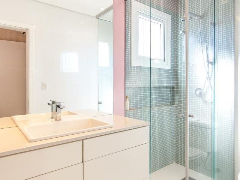 Casa em Condomínio à venda com 370m², 3 quartos, 3 suítes, 4 vagas no bairro Canudos em Novo Hamburgo