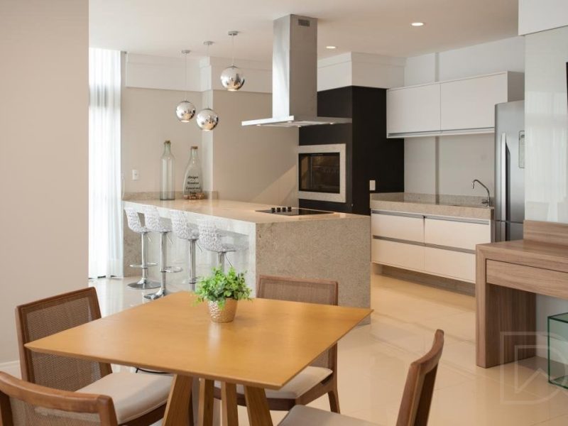 Apartamento à venda com 167m², 3 quartos, 3 suítes, 4 vagas no bairro Centro em Novo Hamburgo