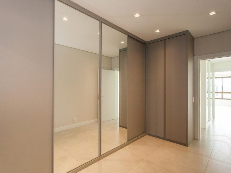Apartamento à venda com 204m², 3 quartos, 3 suítes, 3 vagas no bairro Centro em Novo Hamburgo