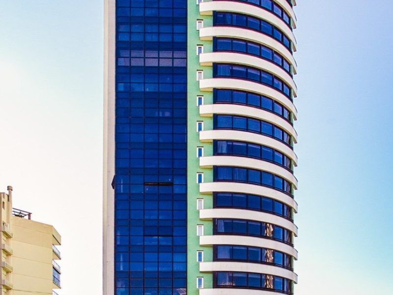 Apartamento à venda com 228m², 3 quartos, 3 suítes, 5 vagas no bairro Centro em Novo Hamburgo