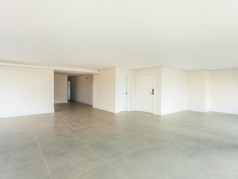 Apartamento à venda com 223m², 3 quartos, 3 suítes, 4 vagas no bairro Centro em Novo Hamburgo