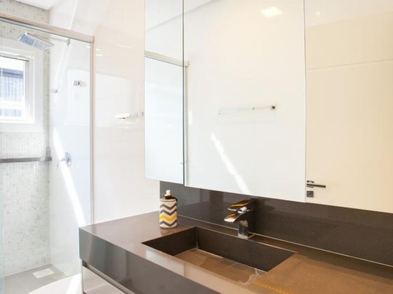 Casa em Condomínio à venda com 461m², 4 quartos, 4 suítes, 4 vagas no bairro Canudos em Novo Hamburgo