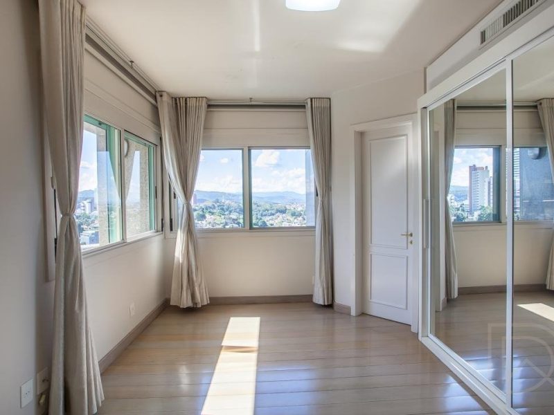 Apartamento à venda com 301m², 4 quartos, 3 suítes, 5 vagas no bairro Jardim Mauá em Novo Hamburgo